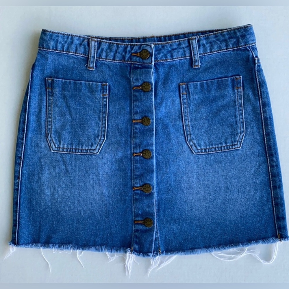 BDG Button Down Denim Mini Skirt Sz. Small - Picture 2 of 7